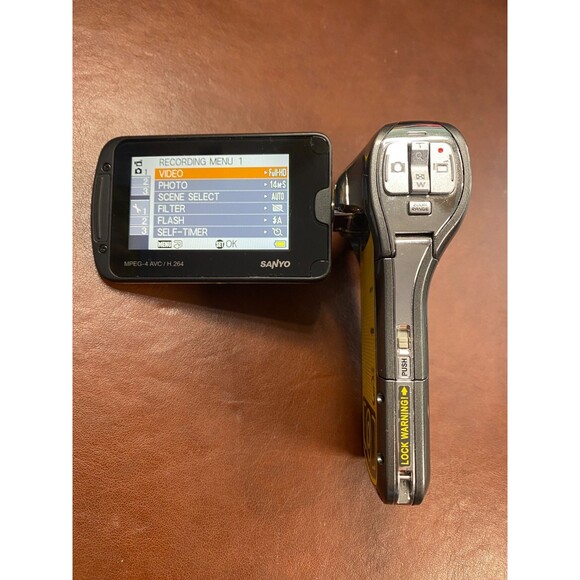 Sanyo Xacti VPC-CA102 Waterproof Dual Camera Photo & Video - GENTLY USED TESTED - Picture 3 of 16